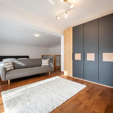 Soyer Apartment